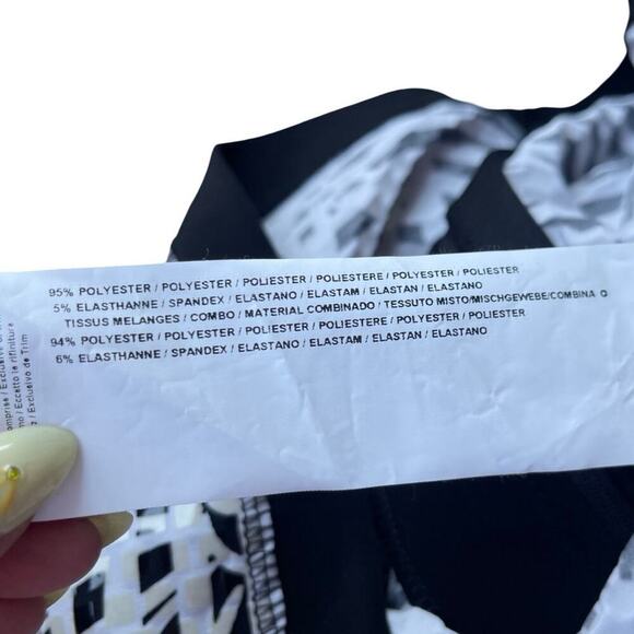 Joseph Ribkoff Full Zip Vinyl Shimmer Striped Floral Jacket Black White Size 12 - Picture 14 of 15